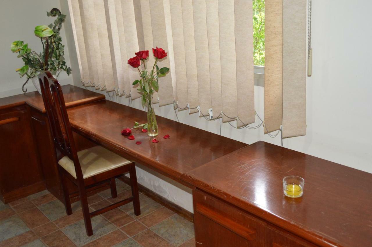 Hotel Lago Das Pedras Apucarana Extérieur photo